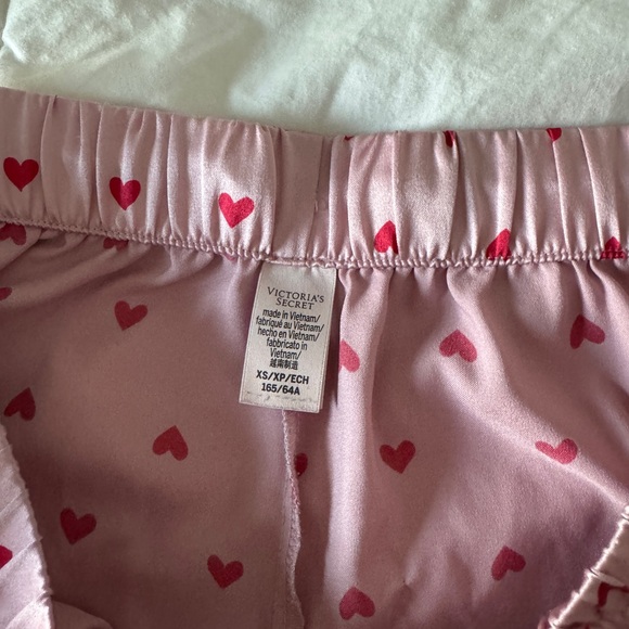 Vintage Victoria’s Secret Pink Heart Pajama Set XS | Silky Satin Long Sleeve PJs - Picture 7 of 16